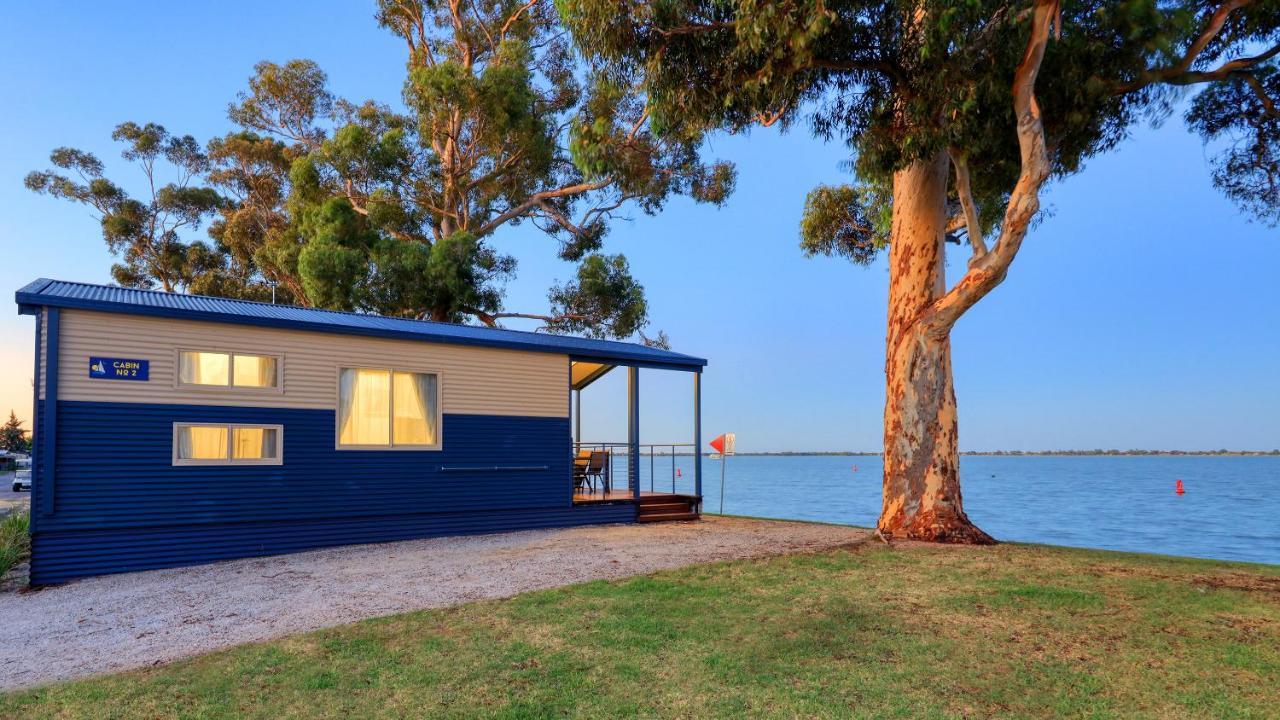 Lake Boga Caravan Park Exteriör bild